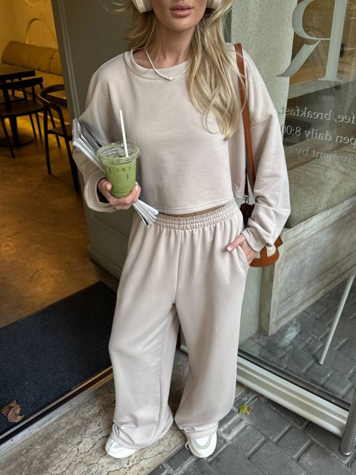 Костюм Розмір: 42/44, 46/48 S2108