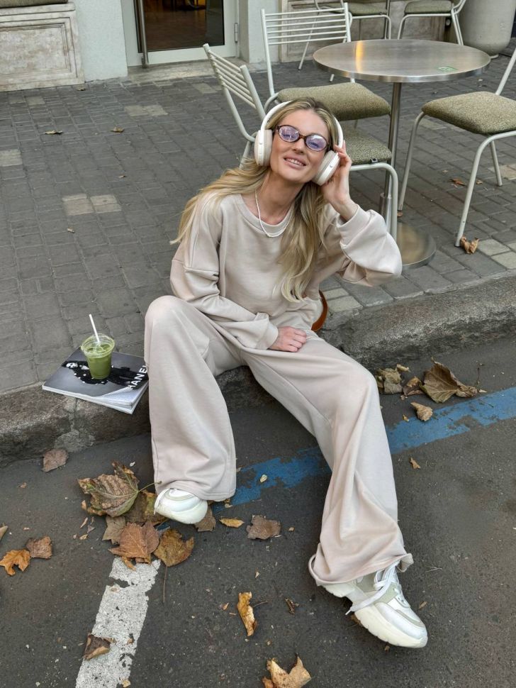 Костюм Розмір: 42/44, 46/48 S2108