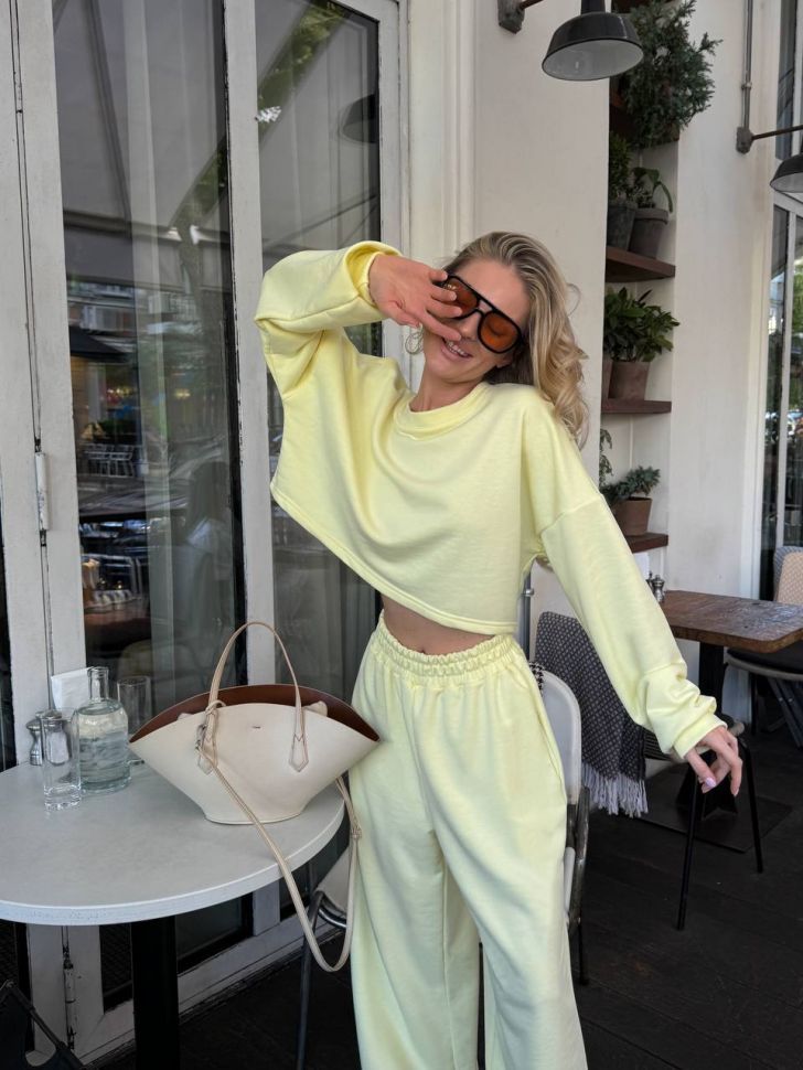 Костюм Розмір: 42/44, 46/48 S2108