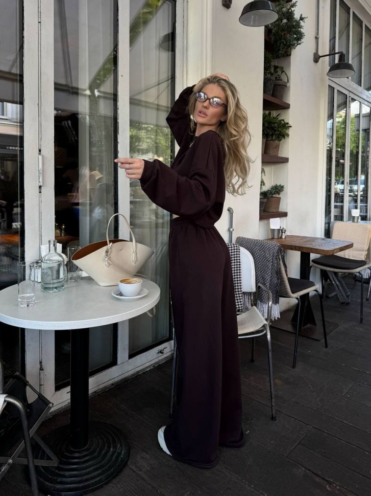 Костюм Розмір: 42/44, 46/48 S2108