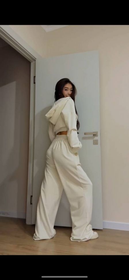 Костюм Розмір: 42-44, 46-48 S4406