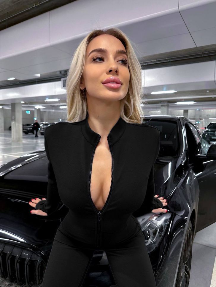 Комбінезон Розмір: 38-40 , 42-44 ,46-48 S3010