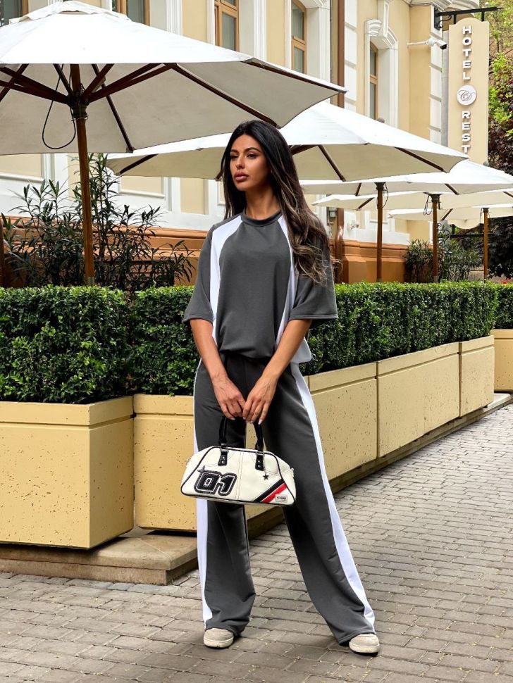 Костюм Розмір: 46-48 50-52 S1409