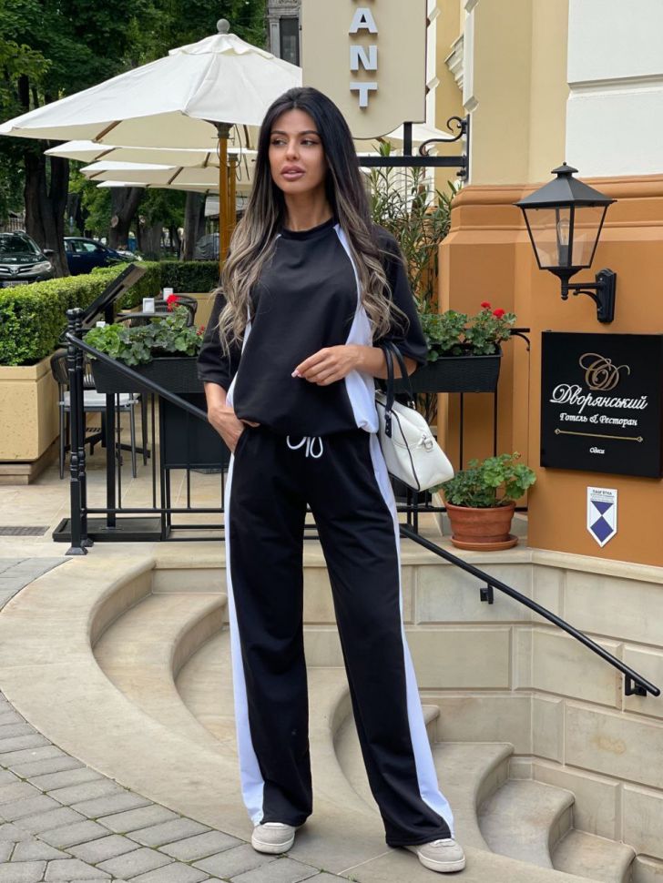 Костюм Розмір: 46-48 50-52 S1409