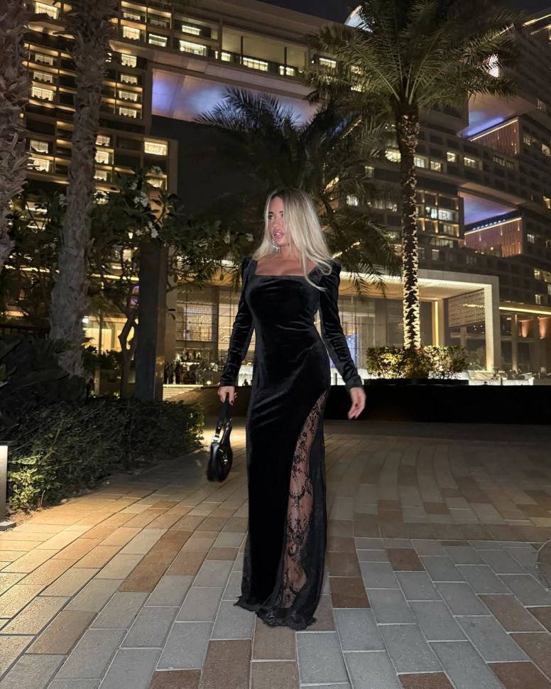 Сукня Розмір: 42-44, 46-48 S4409