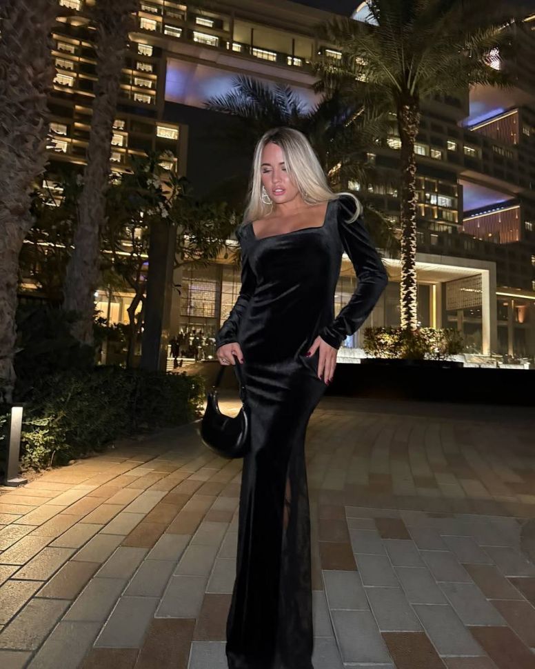 Сукня Розмір: 42-44, 46-48 S4409