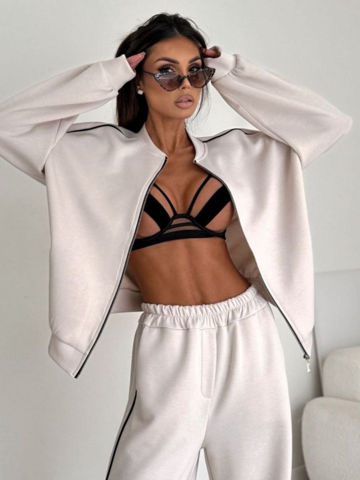 Костюм Розмір: 42-44, 46-48, 50-52 S6908